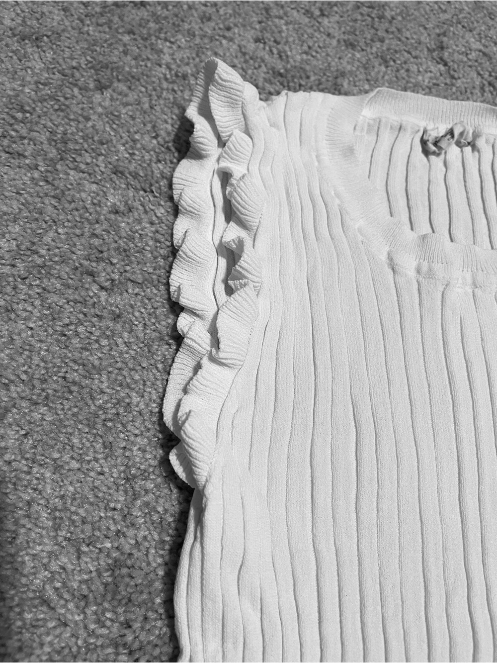 Women's Ruffle & Pleated Tank Set - Picture 3 of 9
